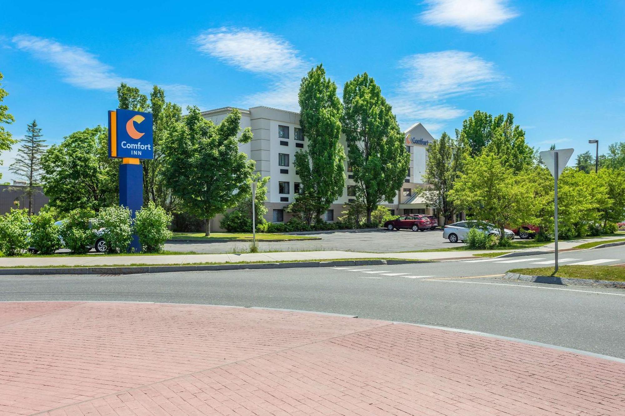 Comfort Inn White River Junction Exterior photo