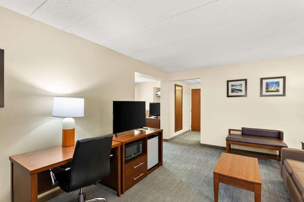 Comfort Inn White River Junction Room photo