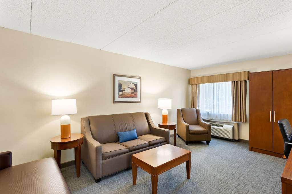 Comfort Inn White River Junction Room photo